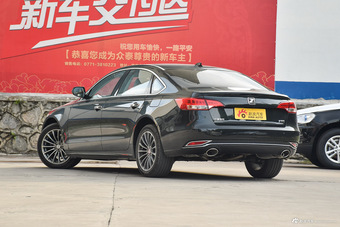 2016款众泰Z700 1.8T自动DCT典雅型 墨绿