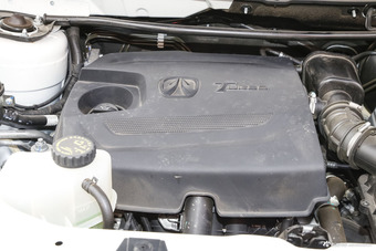 2016款北汽威旺S50 1.5T手动欢动版尊贵型