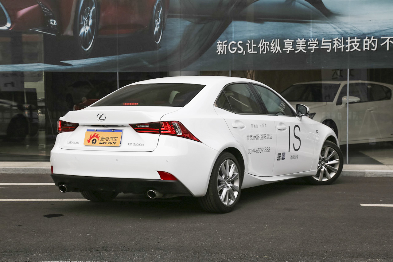 2015款雷克萨斯IS 2.0T自动200t F SPORT