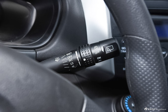 2015款力帆X60 1.8L手动舒适型国V