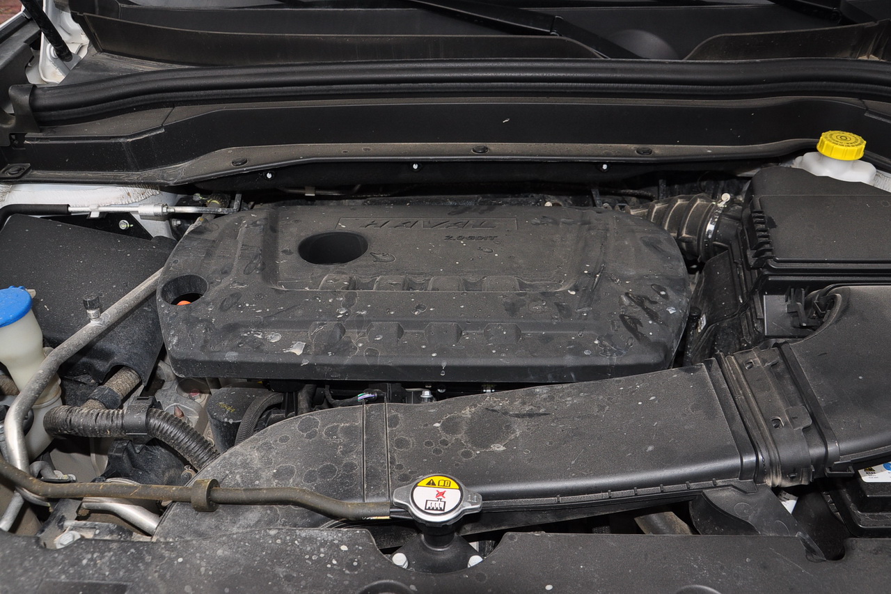 2017款哈弗H6 换代2.0T自动两驱智尚型红标