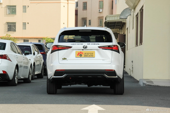 2017款雷克萨斯NX200 2.0L自动全驱锋尚版