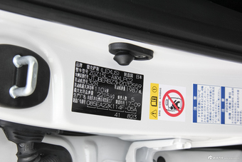 2017款雷克萨斯NX200 2.0L自动全驱锋尚版