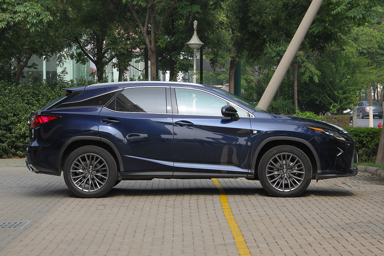 2016款雷克萨斯RX 2.0T自动200t四驱F SPORT
