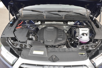 2018款奥迪Q5L 2.0T自动40 TFSI Life Style 