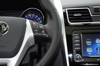 2016款风行SX6 1.6L CVT尊享型(灰色)