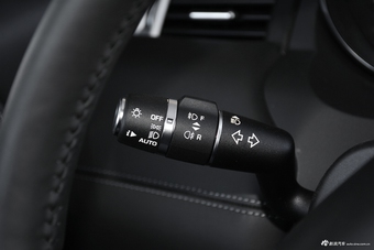 2017款揽胜极光 2.0T自动敞篷版