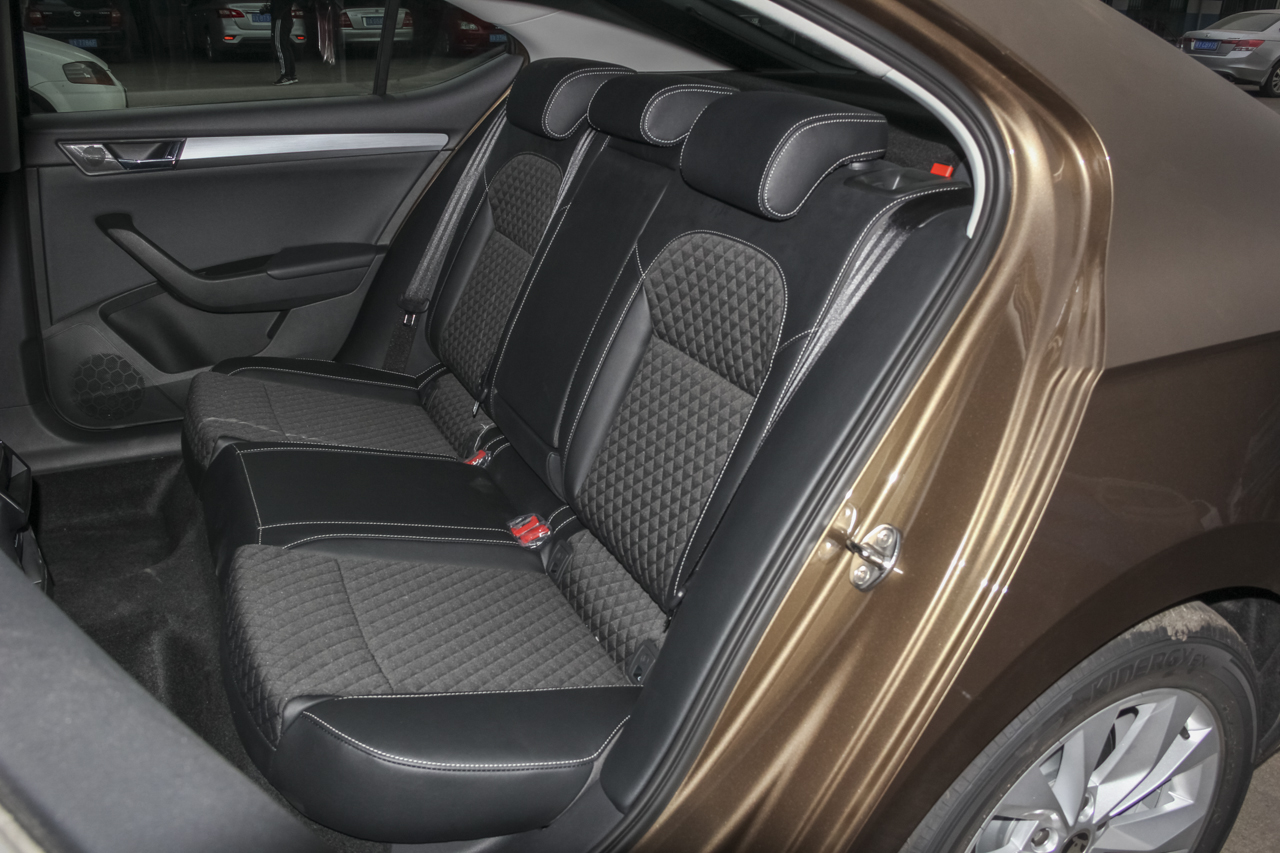 2018款速派1.8T自动TSI330 DSG舒适版