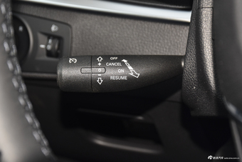 2018款荣威RX5 1.5T 20T自动两驱旗舰版