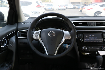 2017款逍客2.0L自动智享版