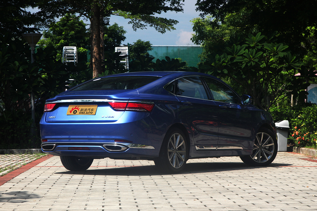 2018款吉利博瑞GE新能源PHEV 耀享版