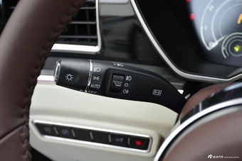 2017款众泰T700 1.8T自动尊贵型