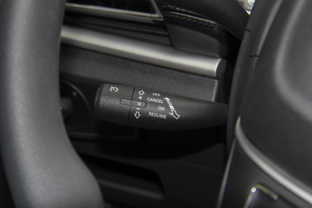 2018款荣威RX3 1.6L CVT旗舰版