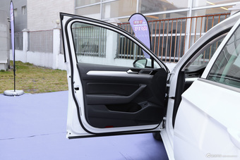 2018款蔚揽2.0T自动两驱舒行版380TSI