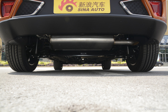 2017款众泰T300 1.5L手动尊享型