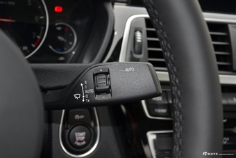 2019款宝马3系2.0T自动豪华套装320Li M 