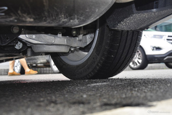 2013款蒙迪欧2.0T自动200豪华型