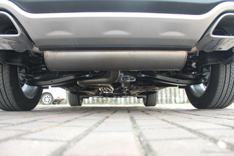 2016款自由光2.4L自动75周年致敬版 