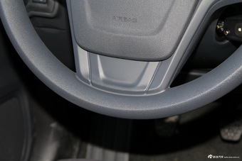 2016款名爵锐行1.5L手动风尚版