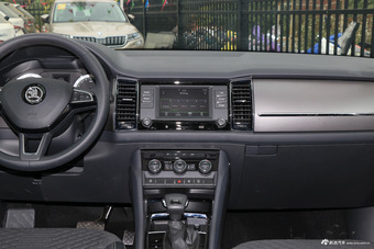 2017款柯迪亚克1.8T自动330TSI两驱舒适版5座 