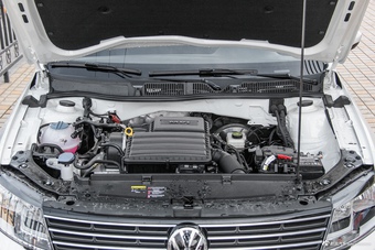 2017款朗逸1.6L自动风尚版图片