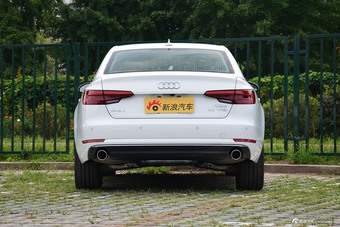 2017款奥迪A4L 2.0T自动40TFSI风尚型