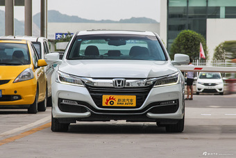 2016款雅阁2.4L自动智尊版