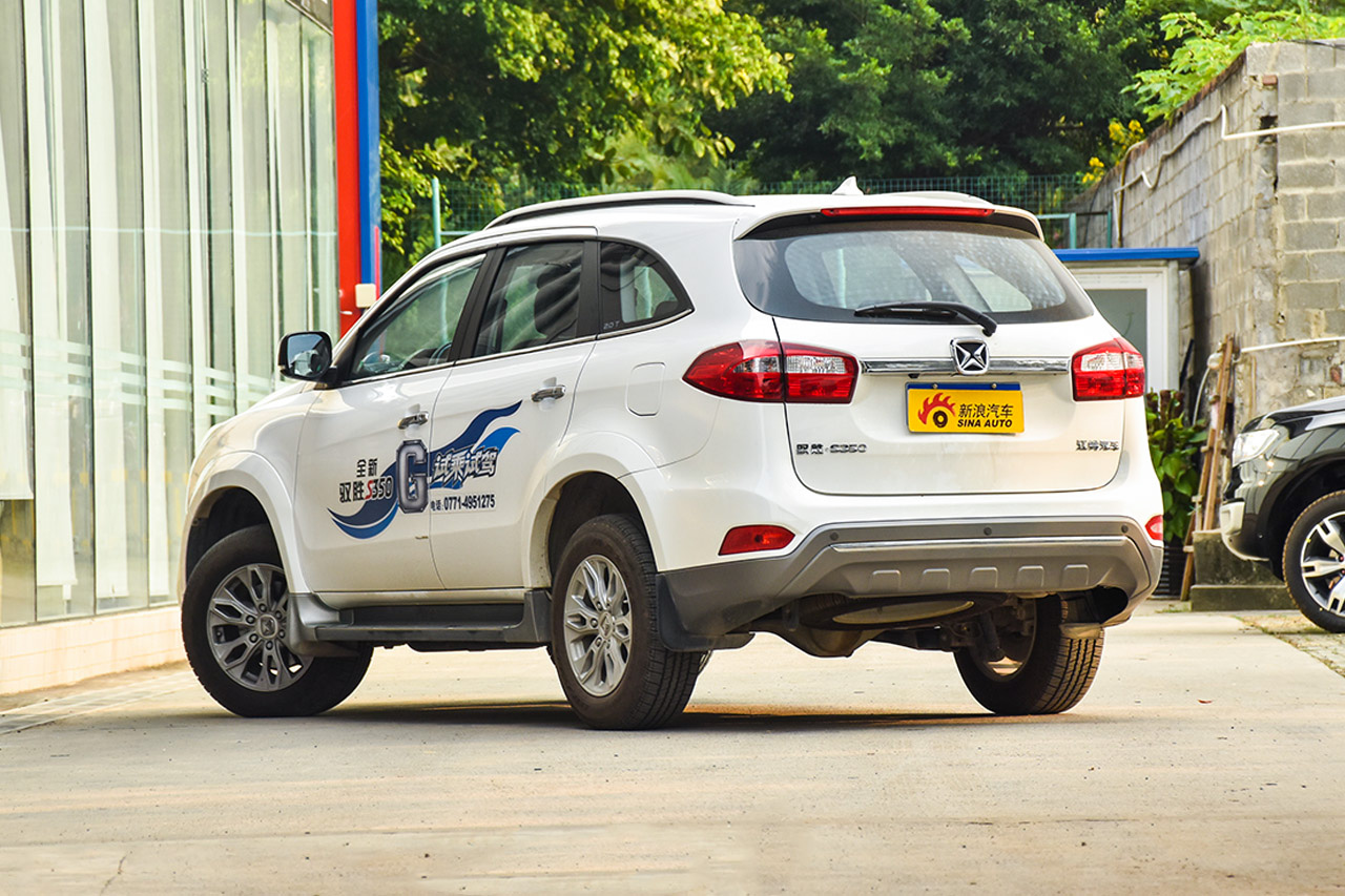 2016款驭胜S350 2.0T手动四驱汽油豪华天窗版5座