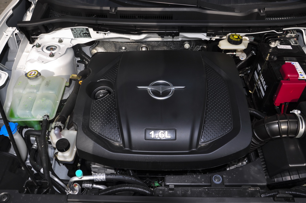 2017款海马福美来1.6L手动舒适型