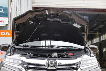 2016款艾力绅2.4L自动至尊版