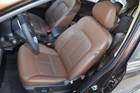 2017款北汽威旺 M50F 1.5L 手动豪华型 棕色