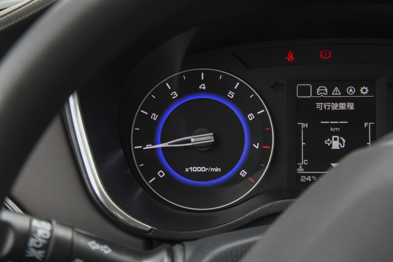 2018款逸动DT 1.6L手动智享型