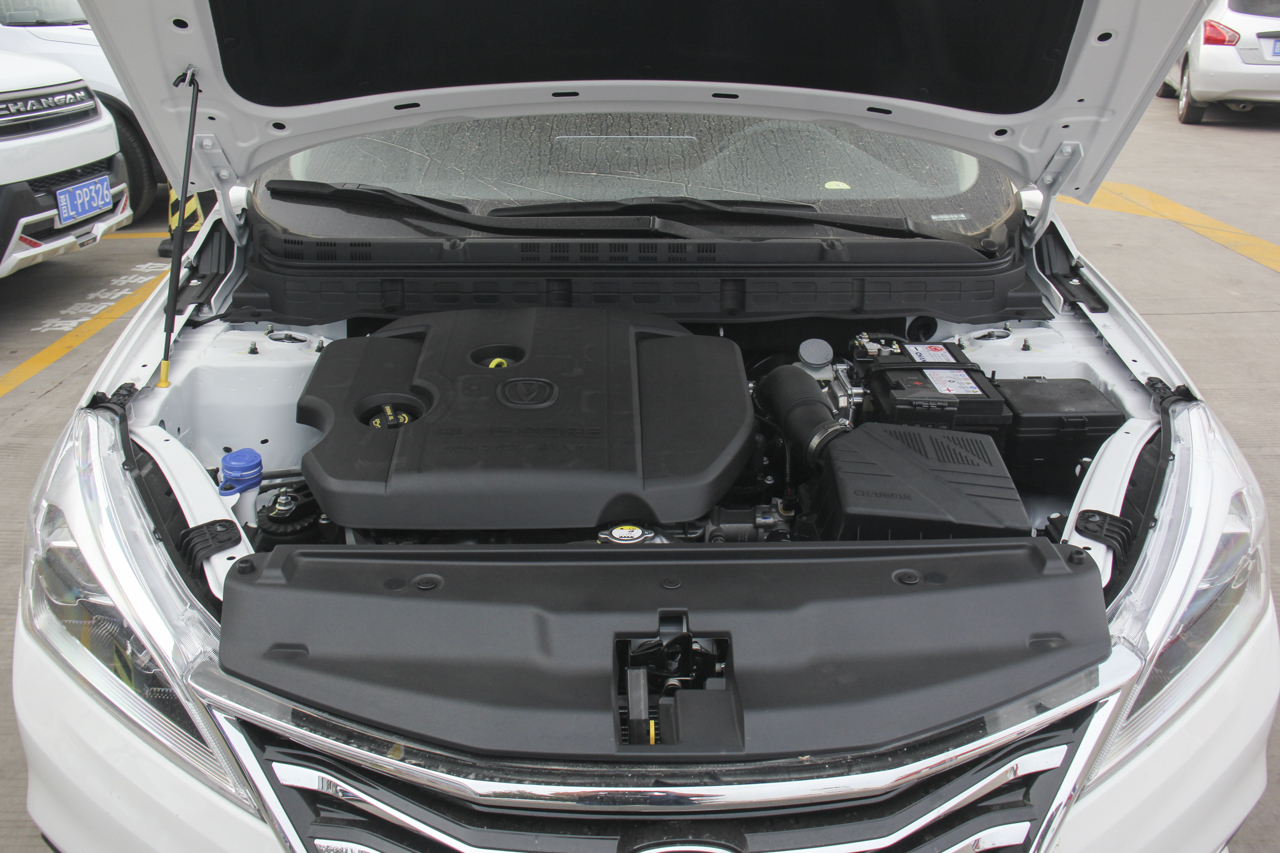 2018款逸动DT 1.6L手动智享型