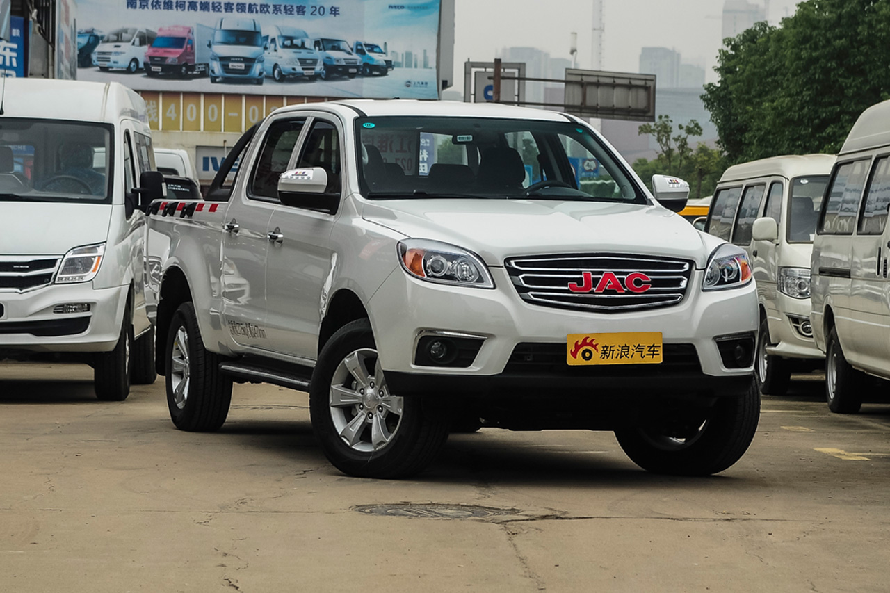 2015款帅铃T6 2.8T手动柴油新锐型长轴HFC4DA1-2C