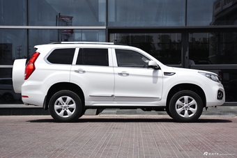 2017款哈弗H9 2.0T自动汽油尊享型5座