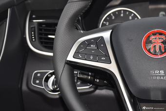 2017款比亚迪宋MAX 1.5T自动互联精英型