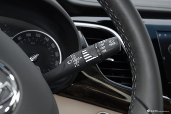 2017款别克GL8 2.0T自动28T豪华型