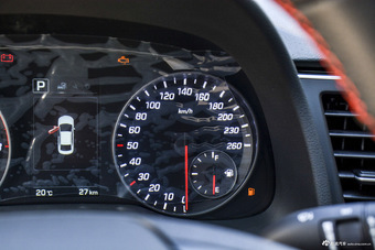 2016款领动 1.4T自动炫动精英型