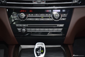 2018款宝马X5 3.0T 自动xDrive35i M运动型