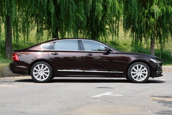 2019款沃尔沃S90 2.0T自动T5智尊版