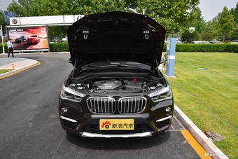 2018款宝马X1 2.0T自动xDrive20Li尊享型
