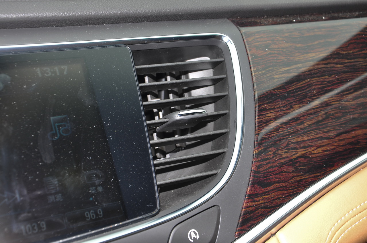 2016款君越2.0T自动豪华型28T