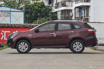 2016款启辰T70 2.0L手动睿趣版