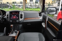 2018款帕杰罗3.0L自动尊贵版