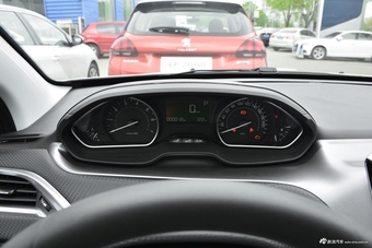 2018款标致2008 1.2T自动互联版230THP