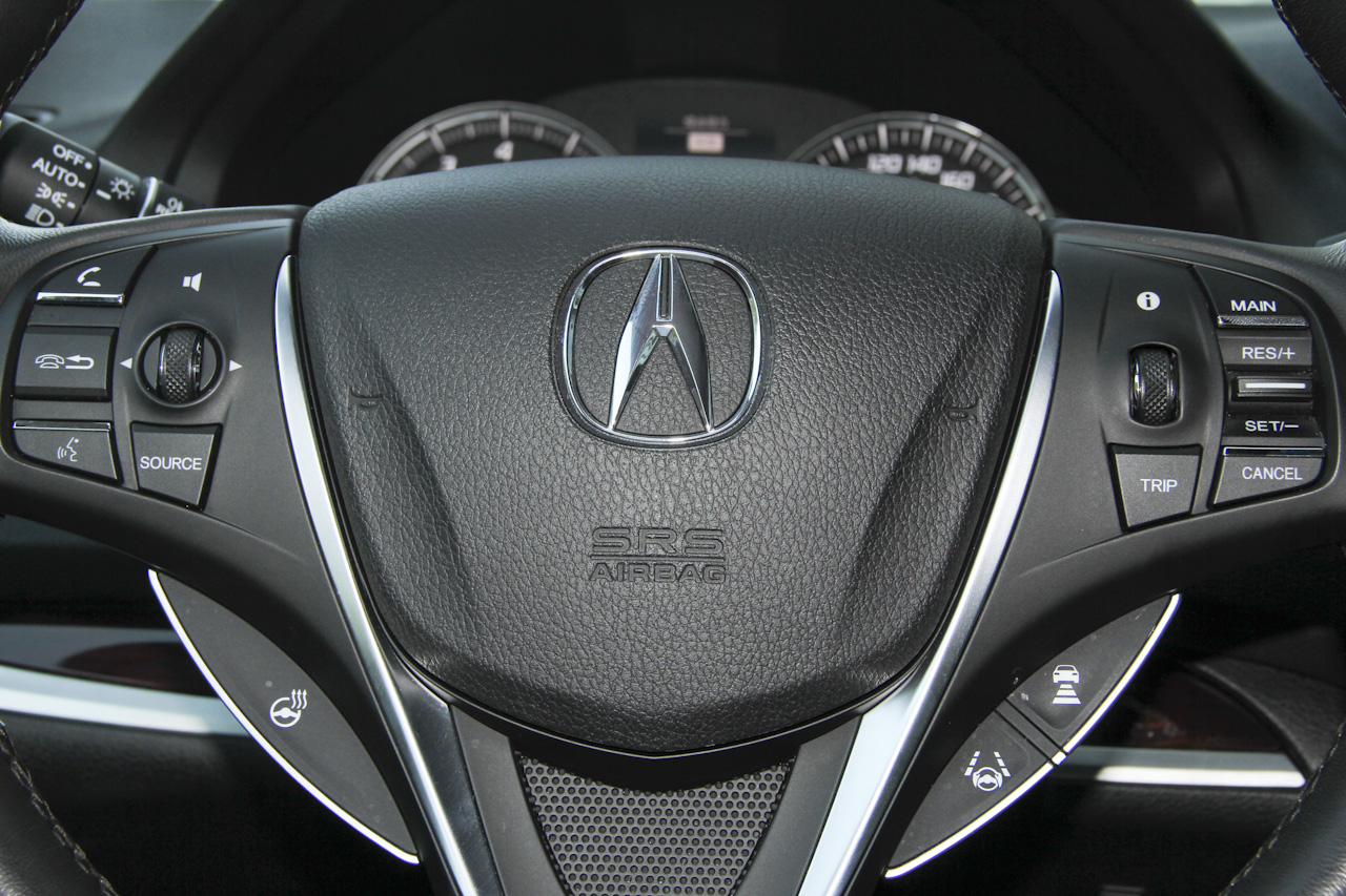 2015款讴歌TLX 2.4L自动精英版