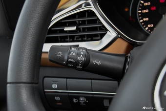 2017款DX7 2.0T手动运动豪华型