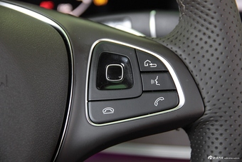 2017款奔驰E级3.0T自动 320 L 4MATIC