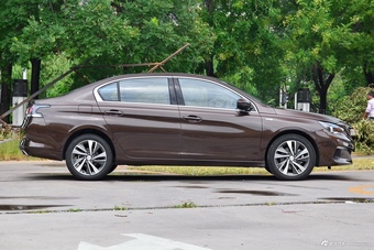 2019款标致408 1.6T自动至尊版350THP