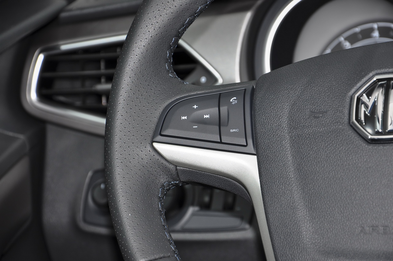 2016款锐腾 1.5T自动精英版